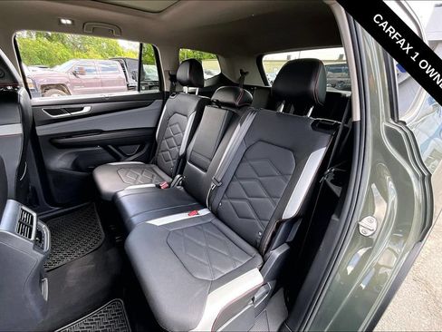 Used 2024 Volkswagen Atlas Peak Edition SEL AWD/4WD image 6