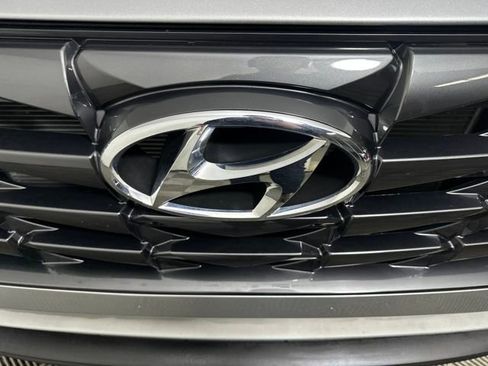 Certified 2023 Hyundai Tucson SE image 16