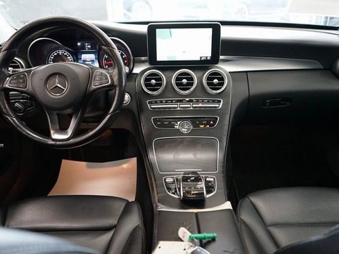 Used 2016 Mercedes-Benz C 300 4MATIC Sedan image 38