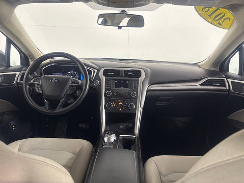 Used 2018 Ford Fusion S image 22