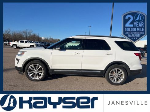 Used 2018 Ford Explorer XLT w/ Equipment Group 202A image 9