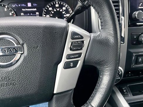 Used 2020 Nissan Titan SV w/ SV Convenience Package image 23
