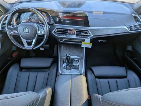Used 2022 BMW X5 xDrive40i w/ Parking Assistance Package image 18