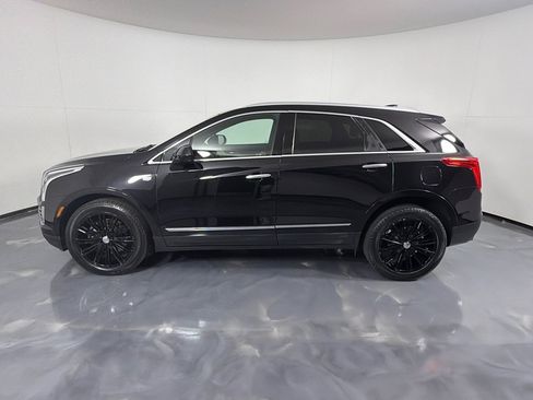 Used 2017 Cadillac XT5 FWD image 6