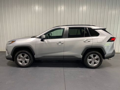 Used 2023 Toyota RAV4 XLE image 19