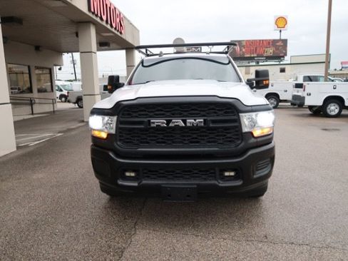 Used 2022 RAM 2500 Tradesman RWD image 2