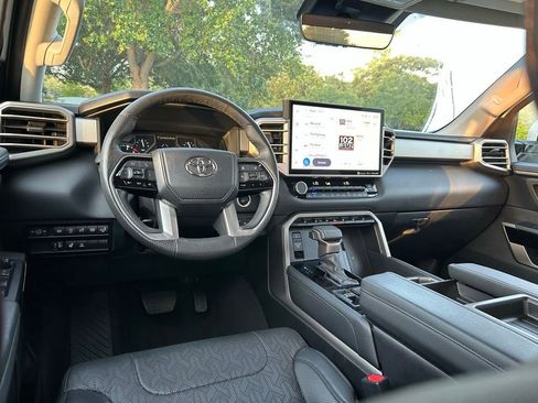 Used 2023 Toyota Tundra Limited w/ Power Package AWD/4WD image 13
