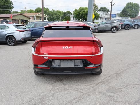 Used 2022 Kia EV6 Wind AWD/4WD image 4