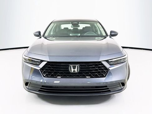 Certified 2025 Honda Accord LX image 5