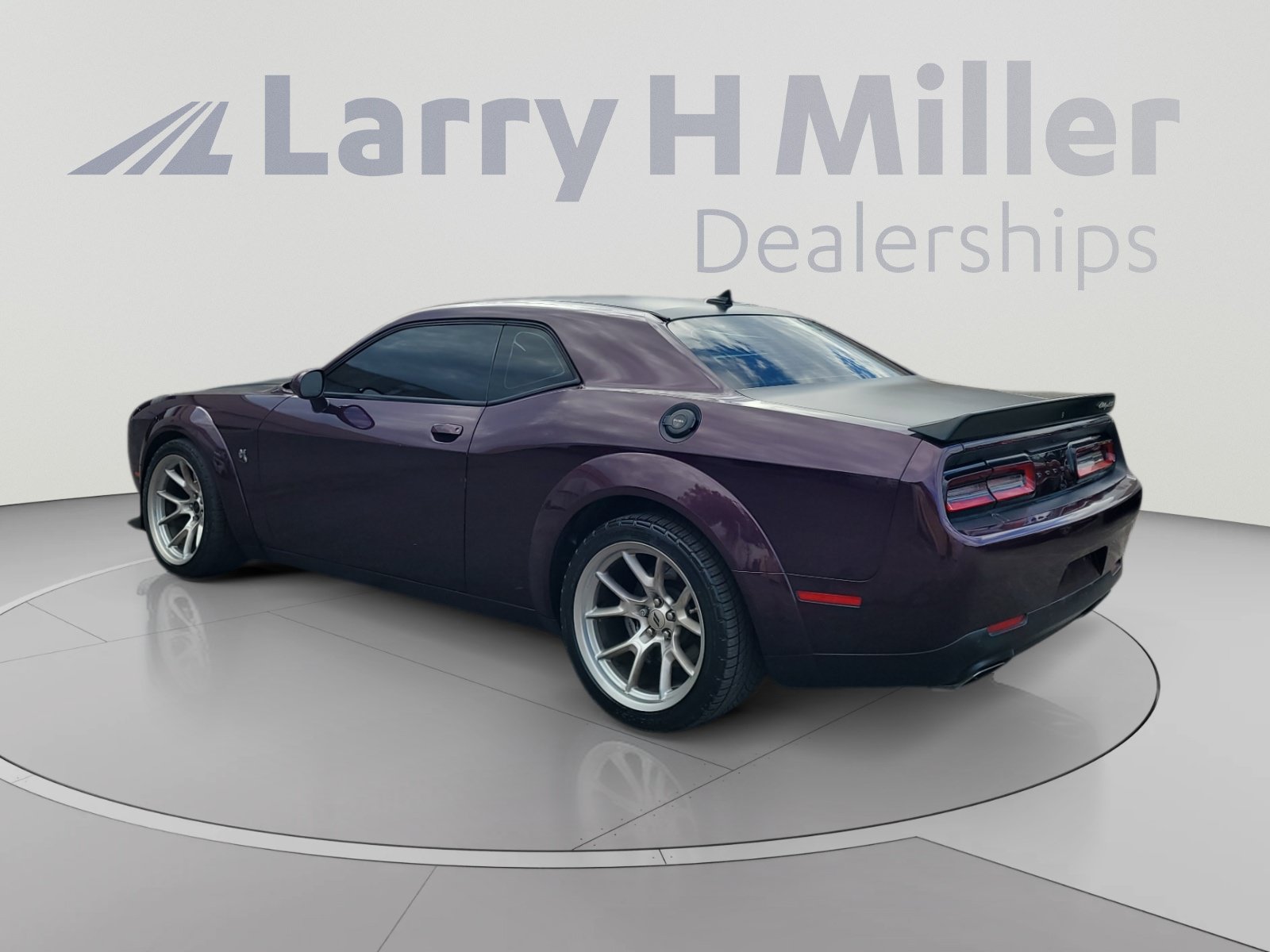 Used 2020 Dodge Challenger R/T Scat Pack RWD image 3