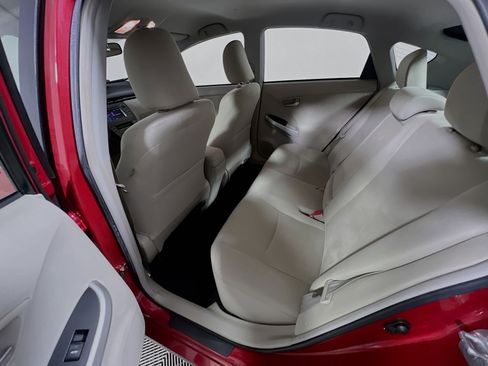 Used 2015 Toyota Prius Two image 29