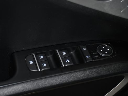 Used 2022 Kia Soul LX image 10