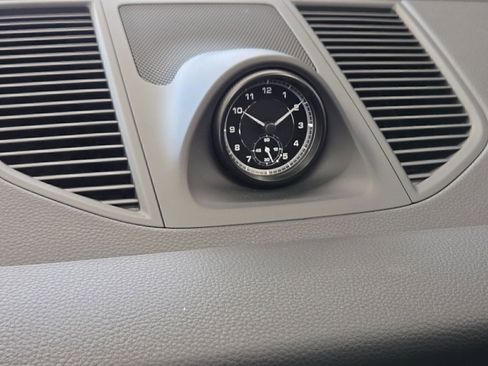 Certified 2026 Porsche Macan image 20