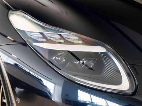 New 2025 Aston Martin DB12 Coupe image 19