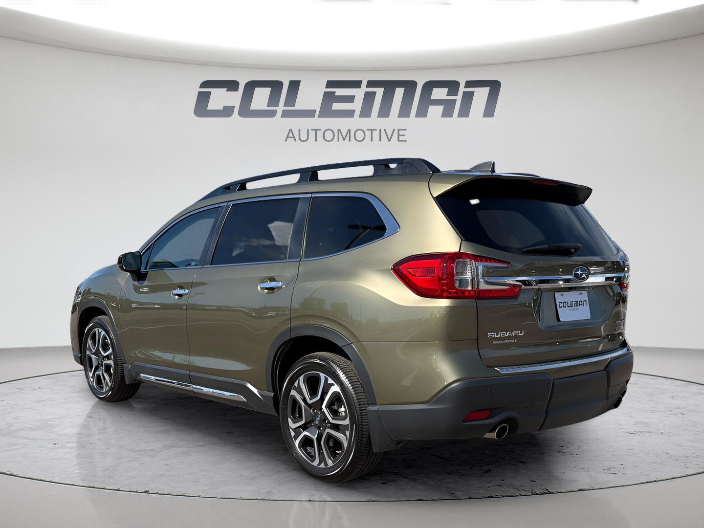 Used 2024 Subaru Ascent Touring w/ Popular Package #2 AWD/4WD image 5