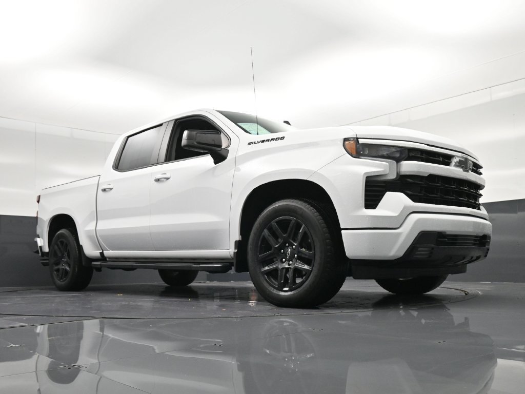 Used 2024 Chevrolet Silverado 1500 RST w/ Dark Appearance Package RWD image 32