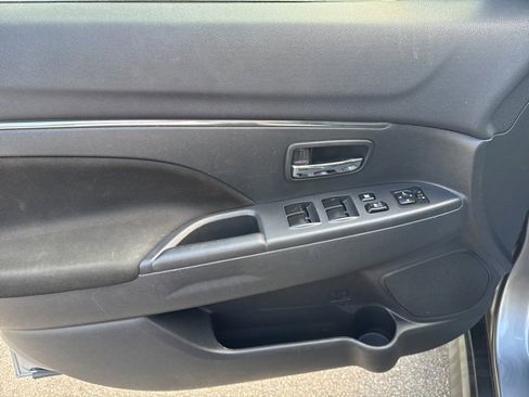 Used 2020 Mitsubishi Outlander Sport AWD image 7