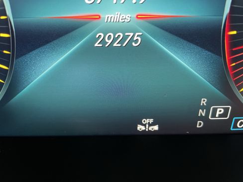 Used 2022 Mercedes-Benz GLC 300 4MATIC image 25