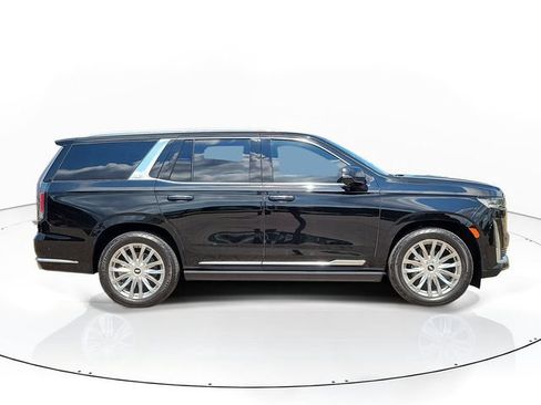 Used 2021 Cadillac Escalade Premium Luxury w/ Driver Assist Tech Package AWD/4WD image 4