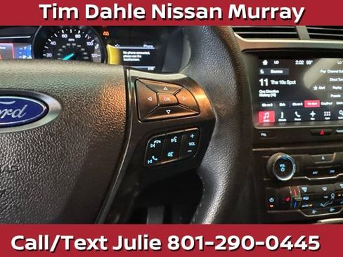 Used 2017 Ford Explorer XLT w/ Equipment Group 202A AWD/4WD image 26