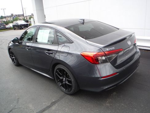 Used 2022 Honda Civic Sport image 9