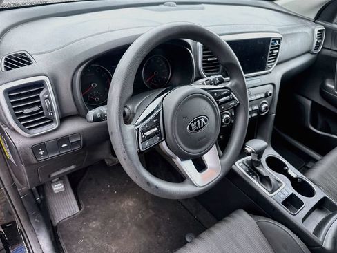Used 2020 Kia Sportage LX FWD image 10