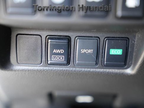 Used 2019 Nissan Rogue SV image 21