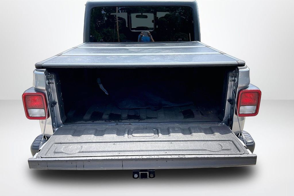 Used 2020 Jeep Gladiator Rubicon w/ Trailer Tow Package AWD/4WD image 7