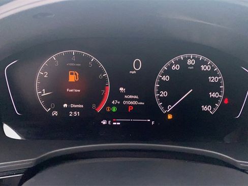 Used 2025 Honda Civic Sport image 29