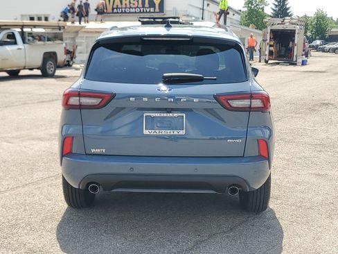 Used 2024 Ford Escape ST-Line w/ Tech Pack #1 AWD/4WD image 5