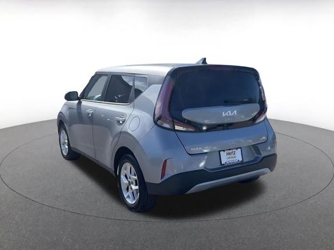 Used 2025 Kia Soul LX w/ LX Technology Package image 10