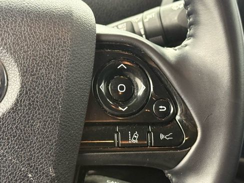 Used 2022 Toyota Prius Prime XLE image 21