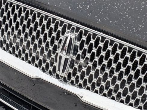 Used 2018 Lincoln MKZ Reserve w/ Technology Package image 9