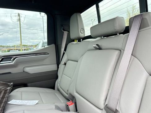 New 2026 Chevrolet Silverado 1500 LTZ w/ LTZ Premium Package AWD/4WD image 17