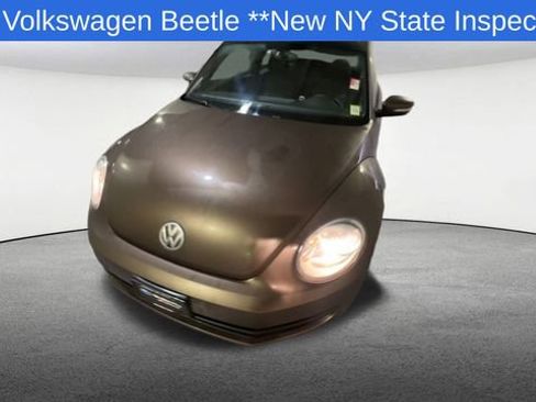 Used 2012 Volkswagen Beetle 2.5 image 3