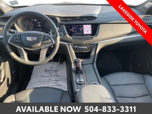 Used 2025 Cadillac XT5 Sportv w/ Technology Package AWD/4WD image 22