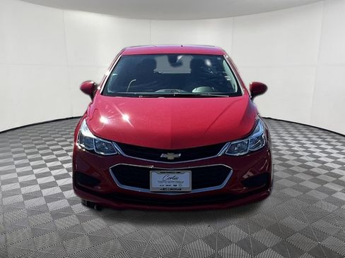 Used 2018 Chevrolet Cruze LS FWD image 2