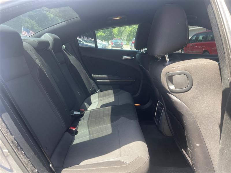 Used 2016 Dodge Charger SXT RWD image 13