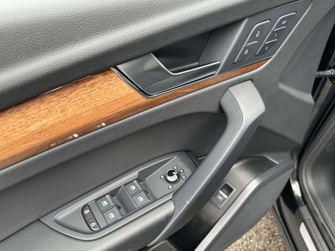 Used 2023 Audi Q5 2.0T Premium w/ Convenience Package image 20