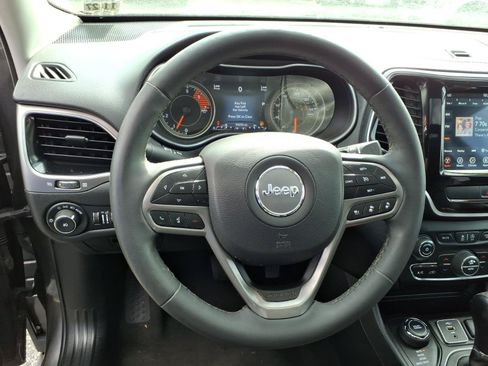 Used 2022 Jeep Cherokee Limited AWD/4WD image 7