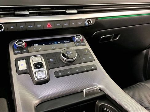 Used 2024 Hyundai Palisade Calligraphy FWD image 8