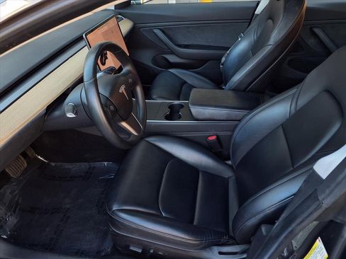 Used 2018 Tesla Model 3 Long Range image 15