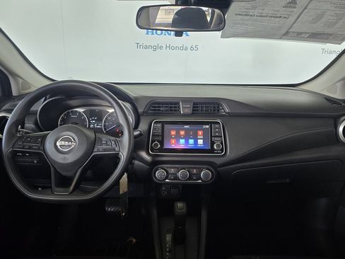Used 2023 Nissan Versa S image 5