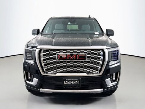 Used 2023 GMC Yukon Denali image 2
