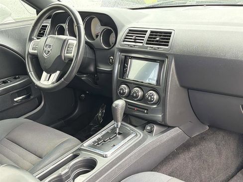 Used 2014 Dodge Challenger SXT RWD image 24