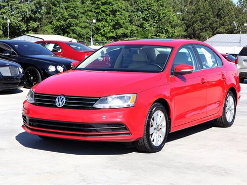 Used 2015 Volkswagen Jetta TDI SE FWD image 3