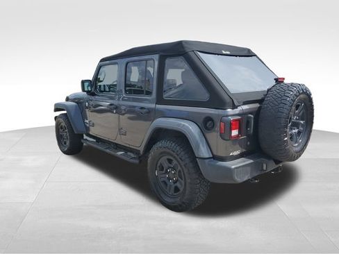 Used 2018 Jeep Wrangler Unlimited Sport AWD/4WD image 6