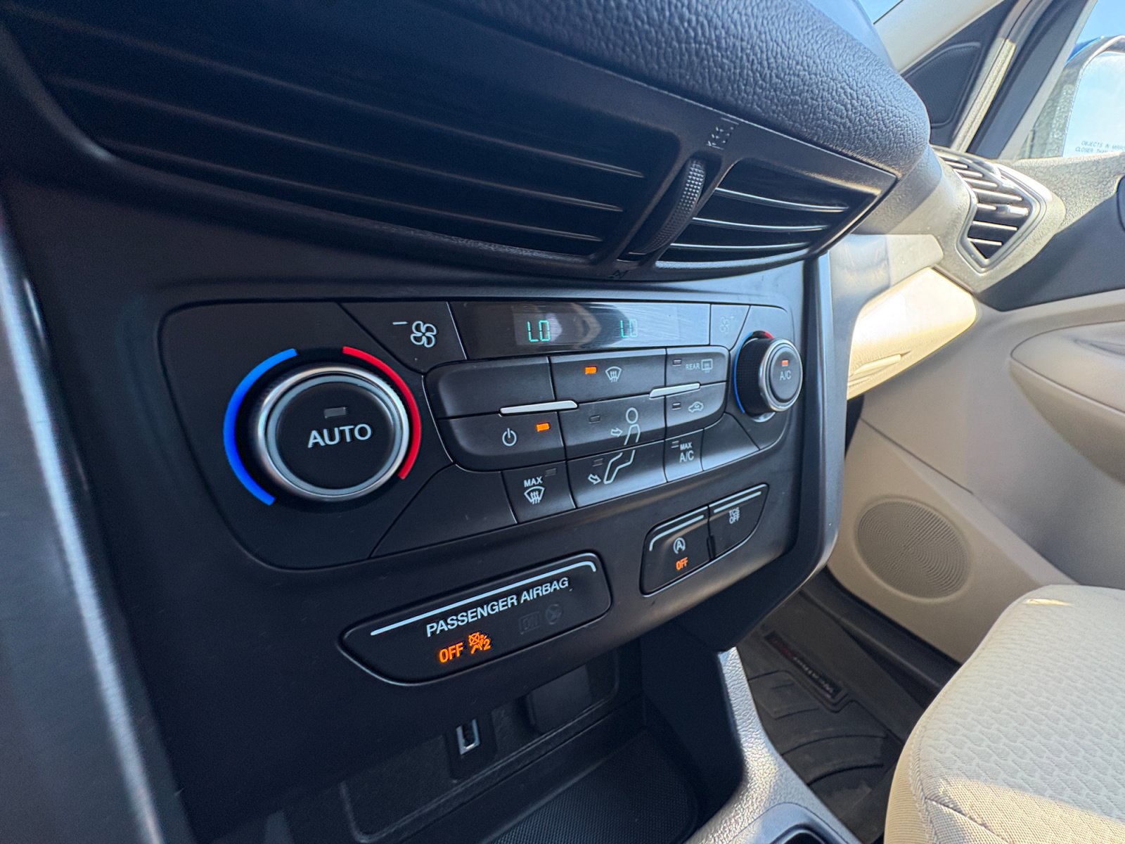 Used 2017 Ford Escape SE AWD/4WD image 31