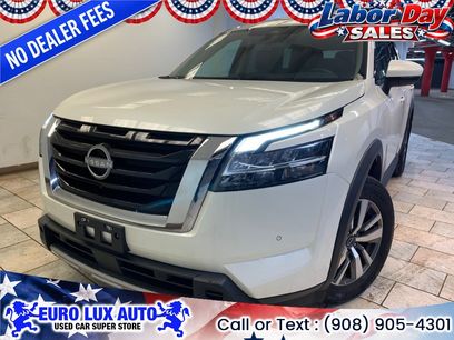 Used 2024 Nissan Pathfinder SL