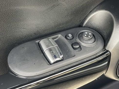 Used 2024 MINI Cooper SE image 16